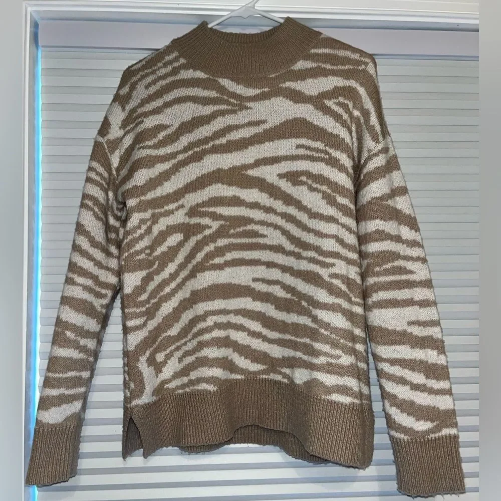 beige tiger stripe sweater